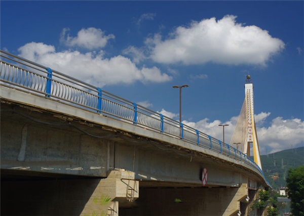 亳州304不锈钢桥梁护栏：安全、耐用与美观的完美结合